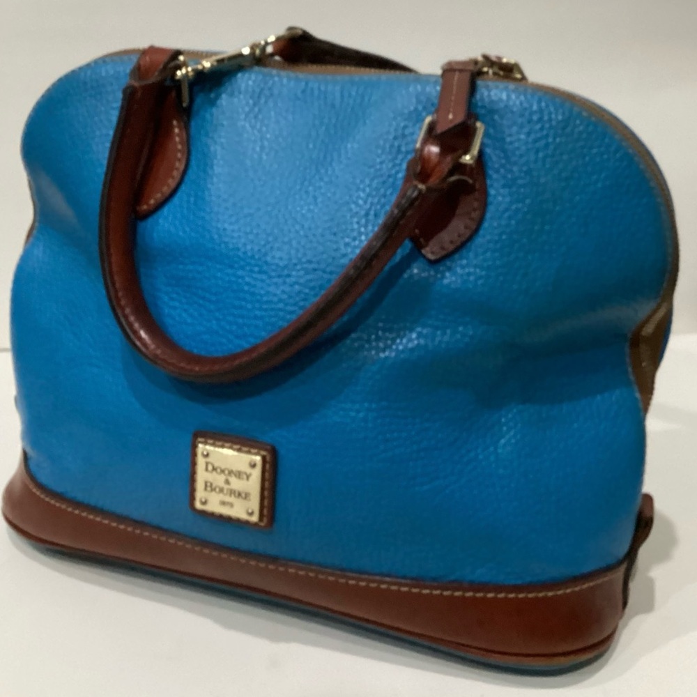 PreLoved Dooney & Bourke Pebble Grain Zip Zip Satchel